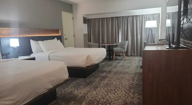 Клубный номер Standard The Plaza Hotel Columbus at Capitol Square