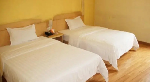 7 Days Inn Wuhan Dunkou Chuangye Road Branch