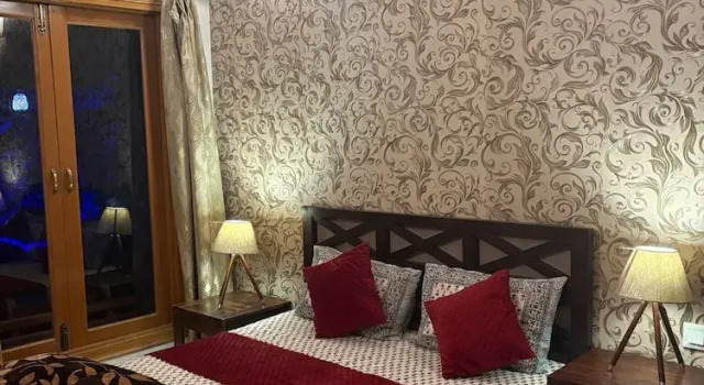 Luxsugero Cottages Premium, Rezervovat Rekreační dům Nainital Uttarakhand