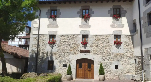 Alojamiento Rural URGAIN I y II, Prenota Hotel Lekunberri Navarra