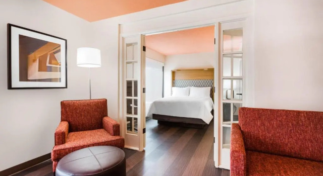 Двухместный люкс Deluxe Holiday Inn Timonium Baltimore North by IHG