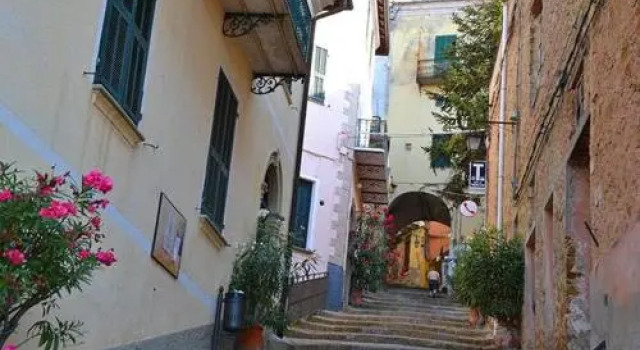 B&B Moon light - Bedbluesky, Buchen Sie Bed & Breakfast Perinaldo Ligurien