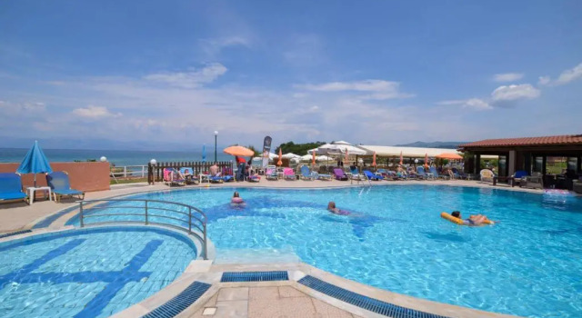 Номер Standard Socrates Hotel