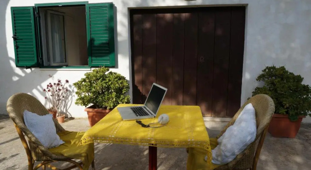 Apartments Stiniva Hvar, Prenota Appartamento Città di Lesina 