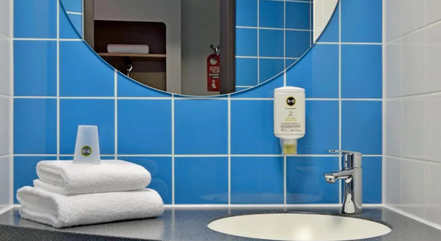Трёхместный номер B&B Hotel Konstanz