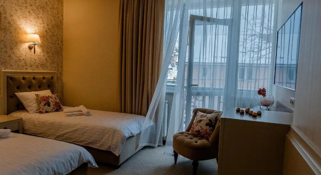 Двухместный номер Standard с балконом Galant Hotel