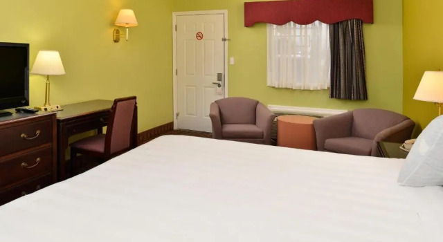 Номер Standard American Inn Princeton