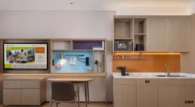 Люкс с видом на озеро Home2 Suites by Hilton Jinan Shanghe
