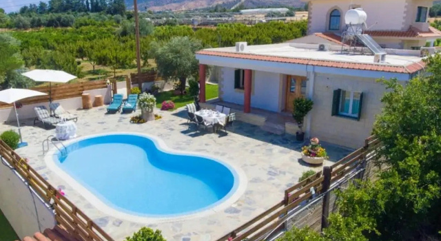 Коттедж Villa Constantinos