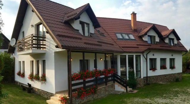 Pensiunea Sandra, Rezerwuj Hotel Hotele w Prahova Valley z parkingiem, Parking