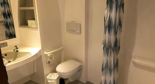 Кровать в общем номере (мужской номер) Jumbo Stay - Hostel