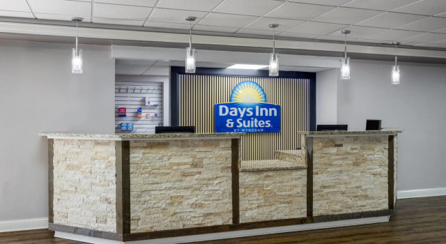 Days Inn and Suites by Wyndham Hammond, IN, Buchen Sie Hotel Hotels in Hammond mit Pool, Schwimmbad