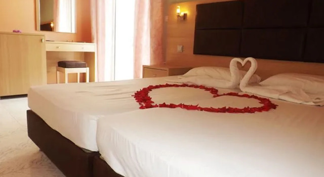 Одноместный номер Standard с балконом и с красивым видом из окна Leonidas Hotel & Studios