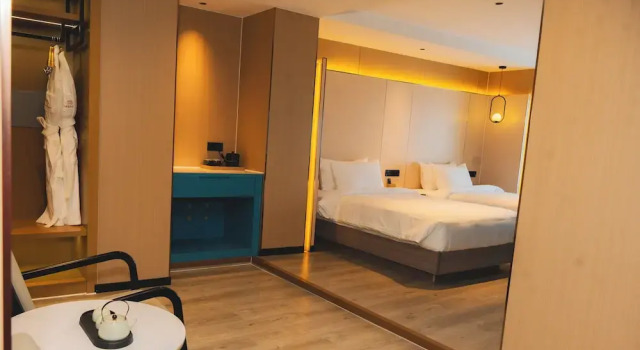 Номер Superior Jiuding Joy Hotel