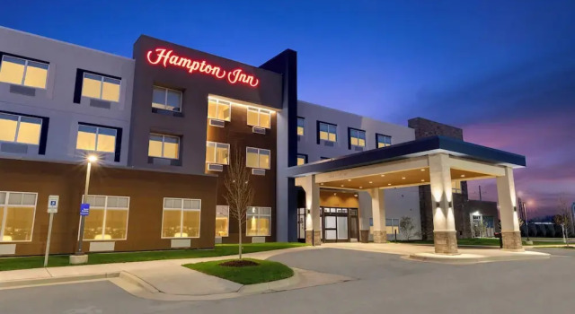 Hampton Inn Saline, Varaa Hotelli Saline Michigan