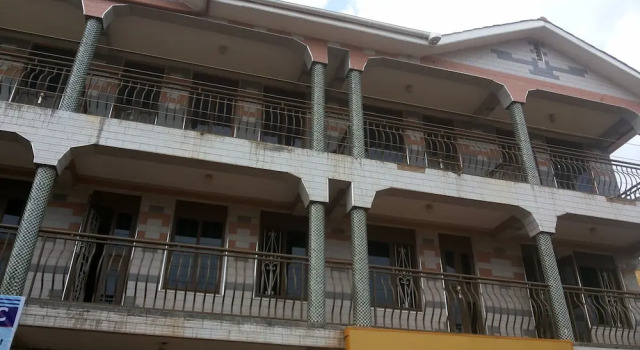 Highway Motel, Buchen Sie Motel Motels in Nebbi, Motel