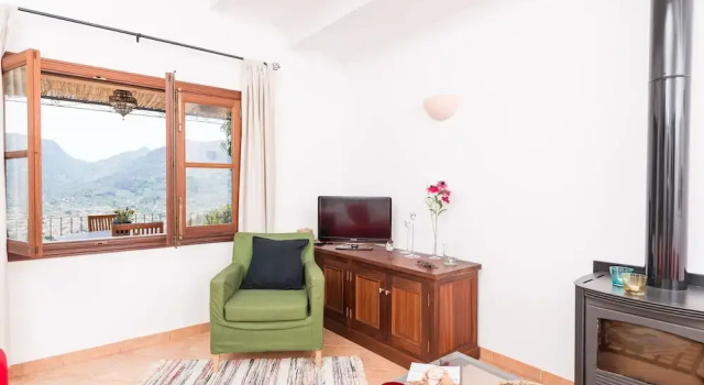 Son Bou in S Ller With 2 Bedrooms and 1 Bathrooms, Rezerwuj Willa Hotele w Majorka z parkingiem, Parking