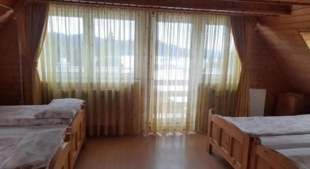 Antal Villa - 5mins to ski slope & 1min to skating, Varaa Villa Harghita-Bai 