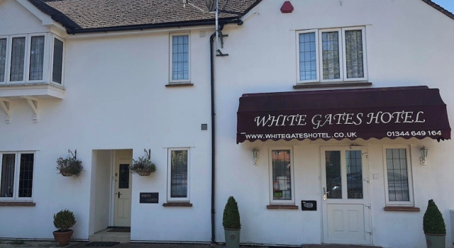 White Gates Hotel, Забронировать Отель Отели Брэкнэлл 3 звезды, 3*