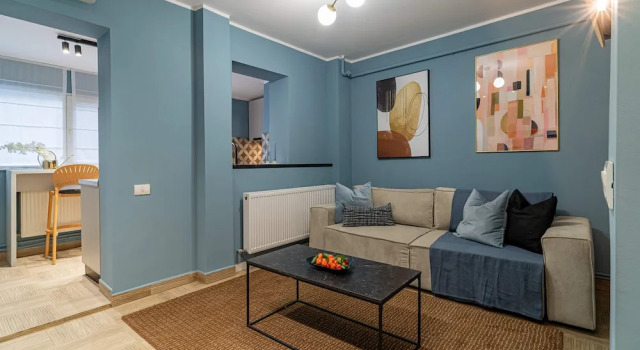 Апартаменты Luxury Lively Colors & Serene Comfort - Renovated 1BR by Piata Universitatii