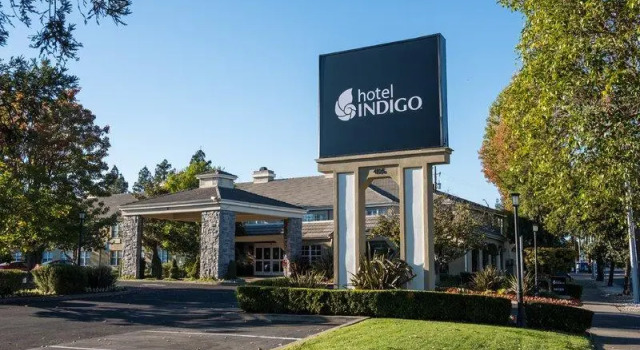 Люкс Standard Hotel Indigo Napa Valley by IHG