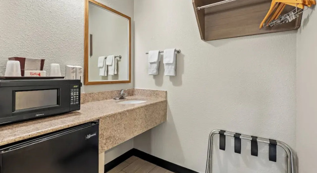 Номер Superior Red Roof Inn Tucson - Vail