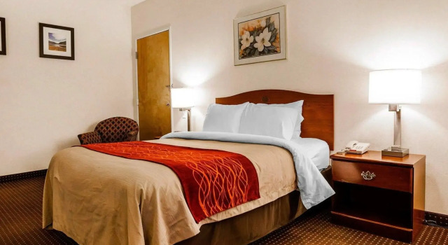 Quality Inn Kingdom City I-70, Buchen Sie Hotel Hotels in Missouri mit Frühstück, Frühstück