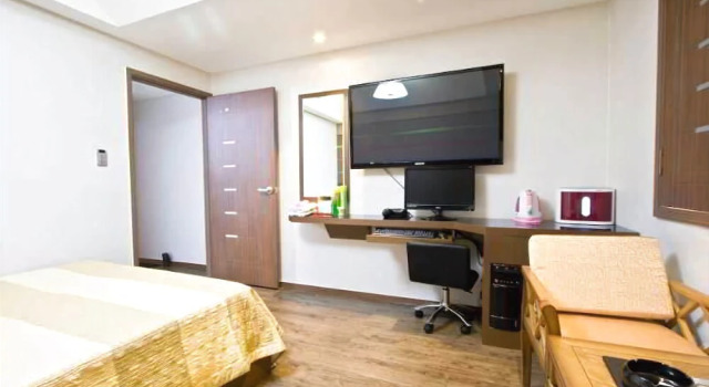 Gentleman Hotel, 预订 酒店 Bupyeong-gu 利川