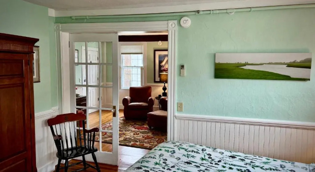 Коттедж с 5 комнатами Entire Private Historic Inn Downtown Newport