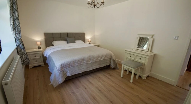 Vale View - Sleeps 6 - Pets Ok - Garden - Parking, Varaa Lomakoti Mökit kohteessa Merseyside, Mökki