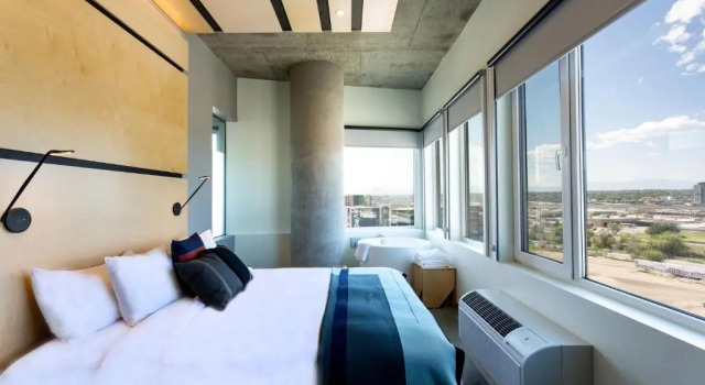 Suite The Source Hotel