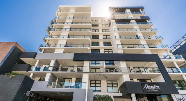Riverstone 706