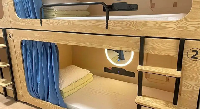 Кровать в общем номере Timehouse Hong Kong Hostel Group