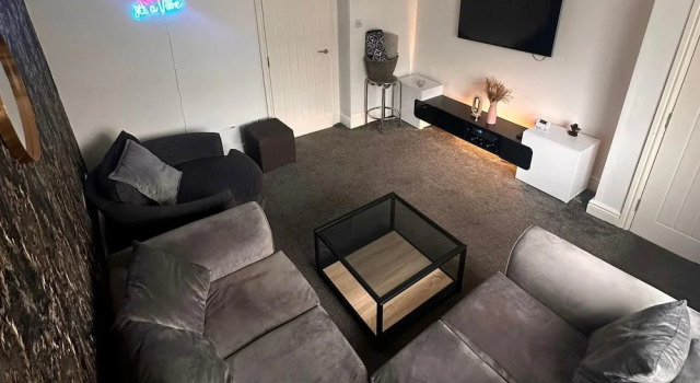 Коттедж The Hideaway Home BD5 - 2 Bed Lovely Modern House