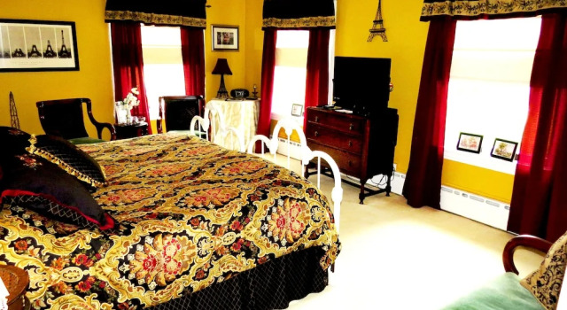 Inn on Crescent Lake Bed and Breakfast, Buchen Sie Hotel Excelsior Springs Missouri