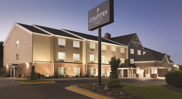 Country Inn & Suites by Radisson, Washington, DC East - Capitol Heights, MD, Book Hotel Capitol Heights Washington DC Metropolitan area