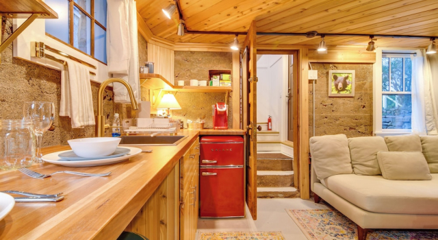 Explore CU! Unique Studio w/ Private Courtyard, Book Lejlighed Lejligheder i Boulder, Lejlighed
