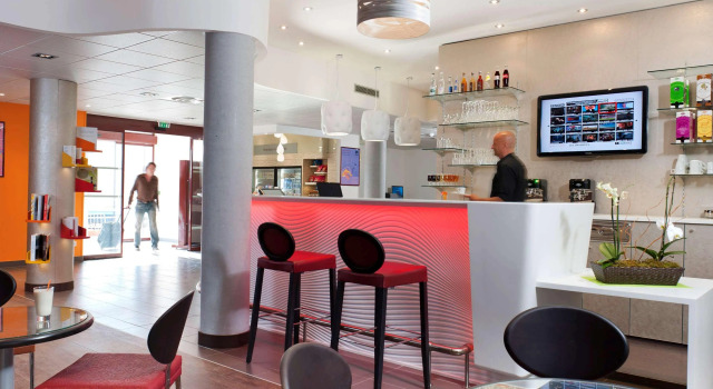 Novotel Suites Perpignan Centre - Grandes Suites & Confort Centre-Ville, Забронировать Отель Перпиньян Pyrénées-Orientales, рядом с Кампо Санто