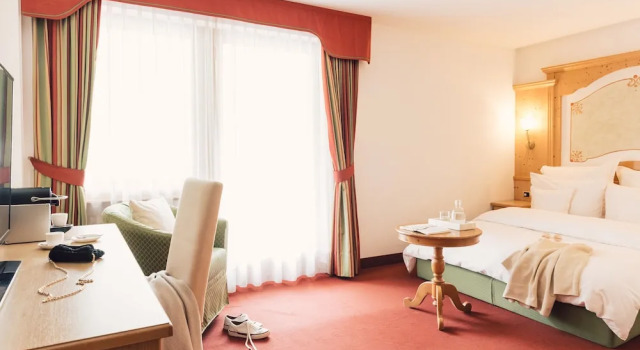 Двухместный номер Standard с балконом Wellness Refugium & Resort Hotel Alpin Royal - Small Luxury Hotels of the World