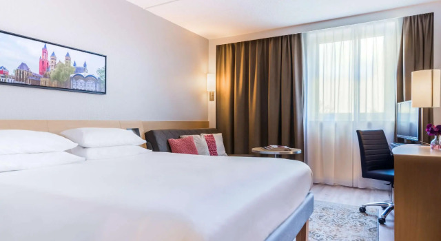 Двухместный номер Superior Novotel Maastricht