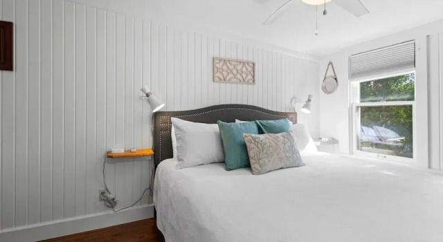 The Old Apartment, จอง อพาร์ทเมนท์ ชายฝั่ง Fort Pierce ฟลอริดา