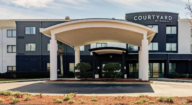 Courtyard Brunswick, Buchen Sie Hotel Brunswick Georgia