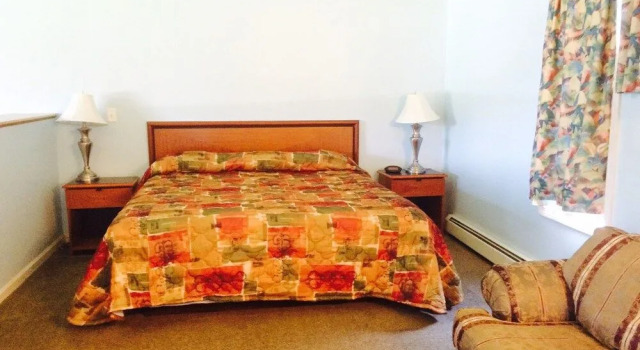 Sunrise Motel, Забронировать Мотель  