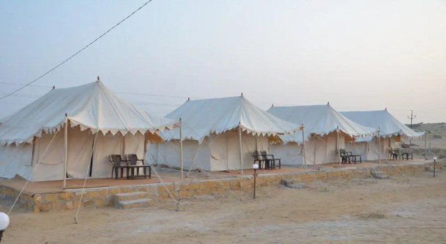 ADB Rooms Jaisalmer Dunes Camp, Забронировать Отель Отели штата Раджастхана с парковкой, Парковка