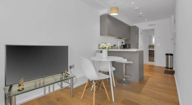 Chic Studio in Camden, Забронировать Отель Отели Лондона с парковкой, рядом с Кентиш Таун, Парковка