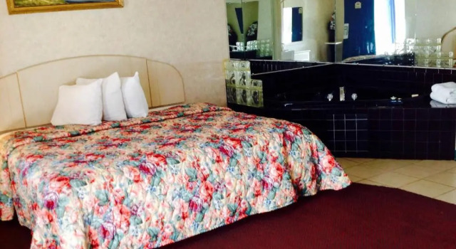 Номер Standard Red Carpet Inn & Suites Hammonton NJ Route-30E