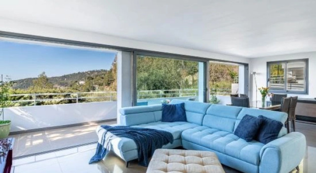 Sunny Seabreeze Villa, Eze, pool close to Monaco