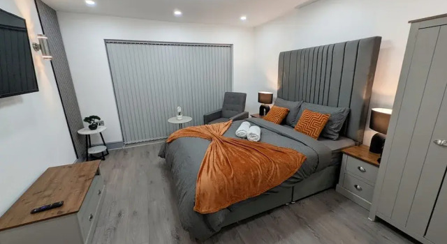 Comfortable Stay Naeem, Забронировать Отель Отели Англии 3 звезды, 3*