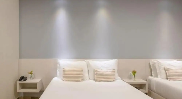 Трёхместный номер Standard Vinhedo Plaza Hotel