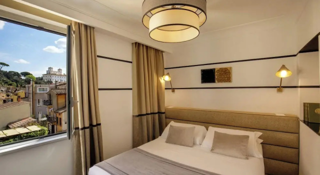 Трёхместный полулюкс Relais Luxury Corso
